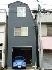 渡辺ハウジングの狭小住宅ガレージ実例
